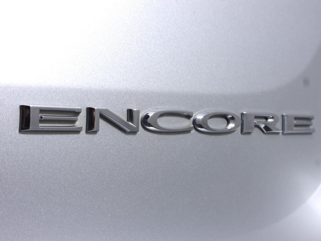 Used 2018 Buick Encore Preferred FWD image 32