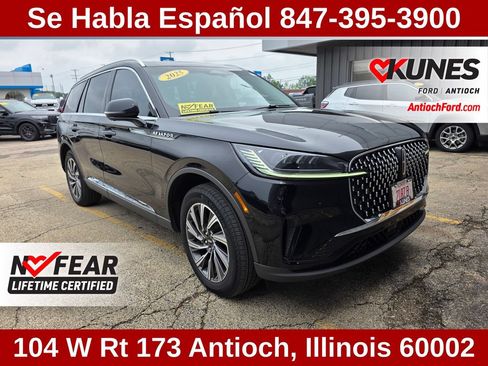 Used 2025 Lincoln Aviator AWD image 1