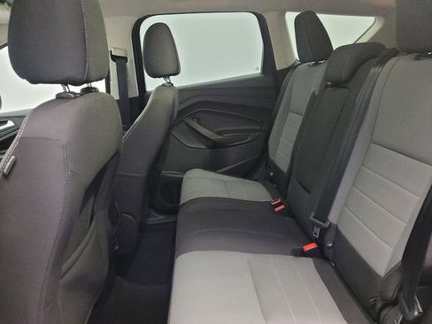 Used 2016 Ford Escape SE FWD image 18
