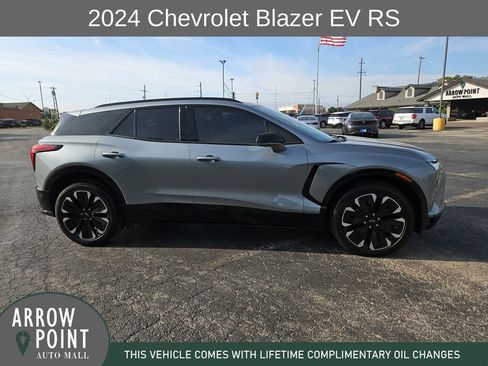 Used 2024 Chevrolet Blazer EV RS image 13