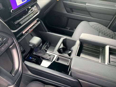 New 2026 Toyota Tundra SR image 7