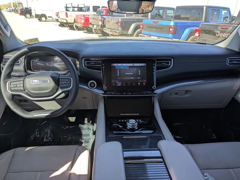 Used 2022 Jeep Wagoneer Series I w/ Convenience Group I image 16