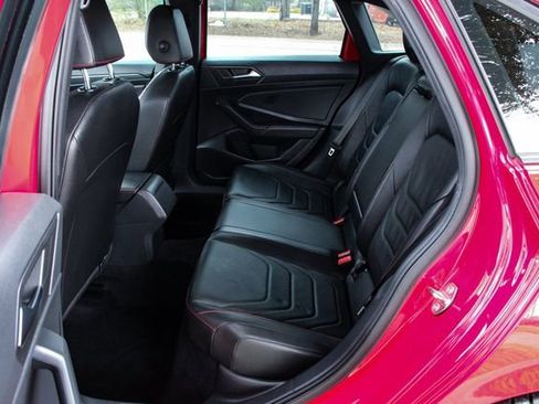 Used 2019 Volkswagen Jetta GLI Autobahn image 38