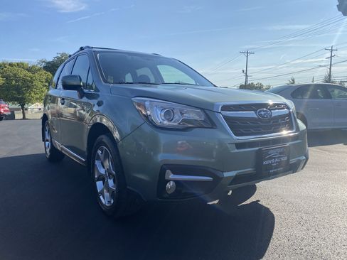 Used 2017 Subaru Forester 2.5i Touring image 3