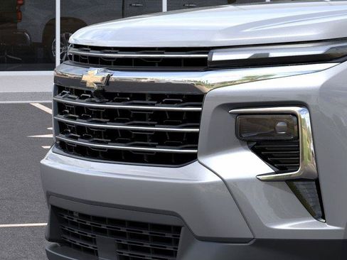 Used 2026 Chevrolet Traverse LT FWD image 13