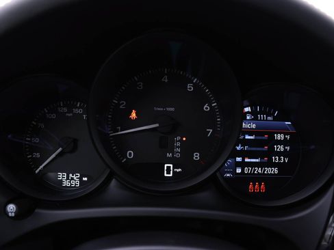 Certified 2024 Porsche Macan AWD/4WD image 13