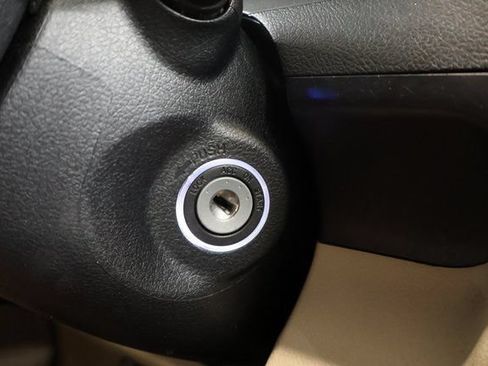 Used 2013 Toyota Camry LE FWD image 20