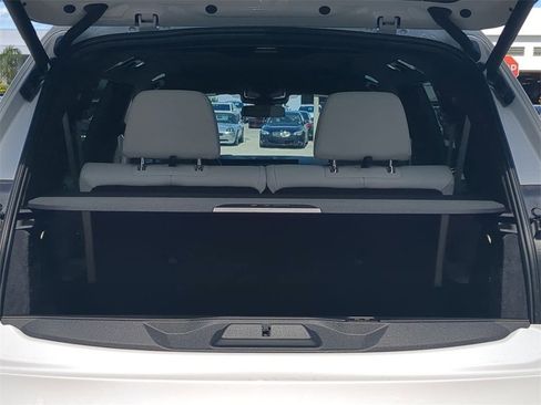 New 2026 BMW X7 M60i image 13