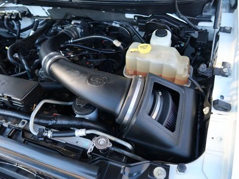 Used 2013 Ford F150 Raptor w/ Luxury Equipment Group image 38