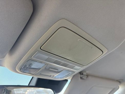 Used 2018 Honda Accord LX image 25