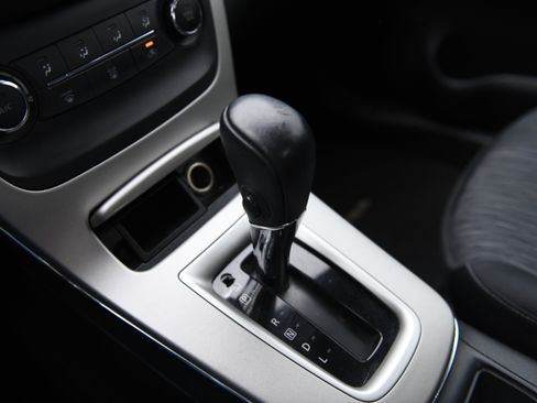 Used 2015 Nissan Sentra SV image 25