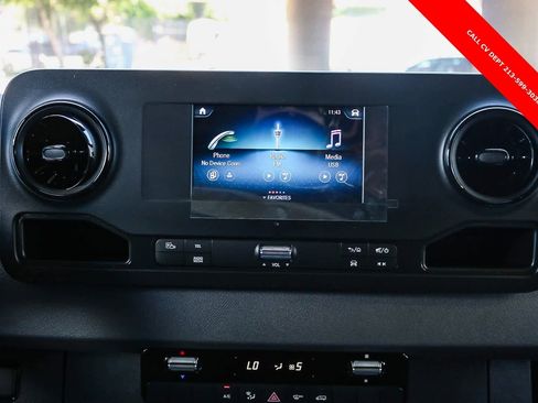 Used 2024 Mercedes-Benz Sprinter 2500 image 15