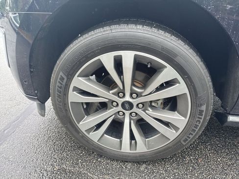 Used 2021 Ford Expedition Platinum AWD/4WD image 7
