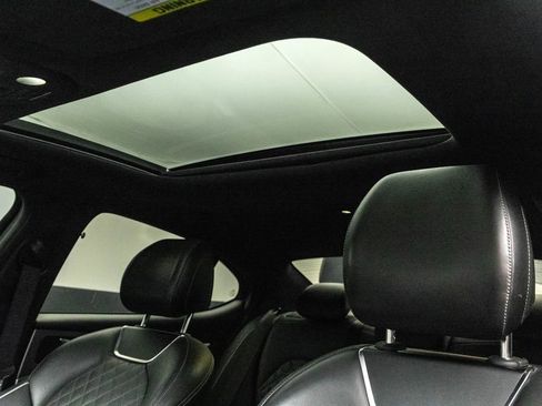 Used 2019 Genesis G70 2.0T Advanced w/ Sport Package image 29