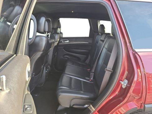 Used 2019 Jeep Grand Cherokee Limited AWD/4WD image 19