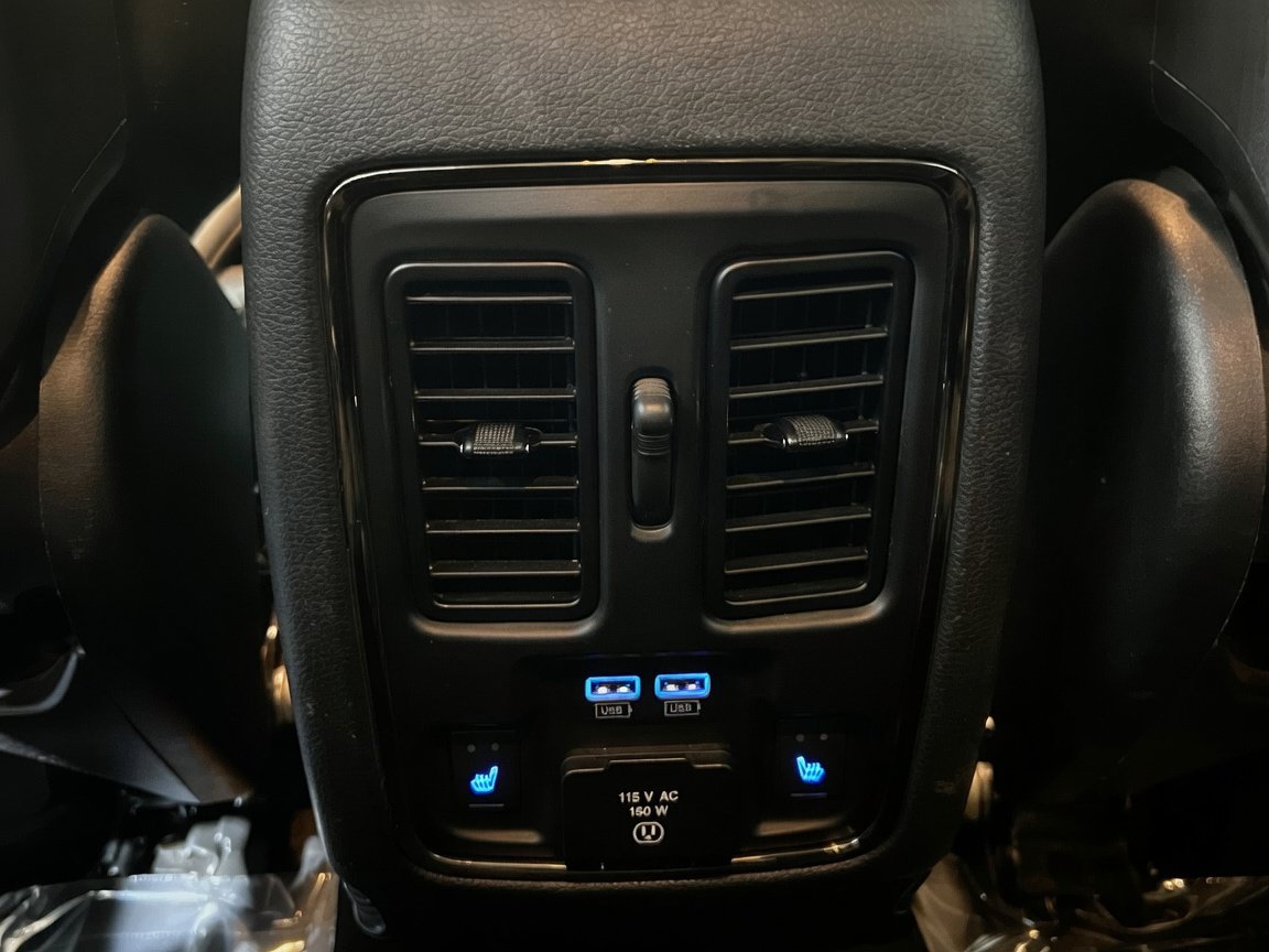 Used 2020 Dodge Durango R/T w/ Blacktop Package RWD image 20