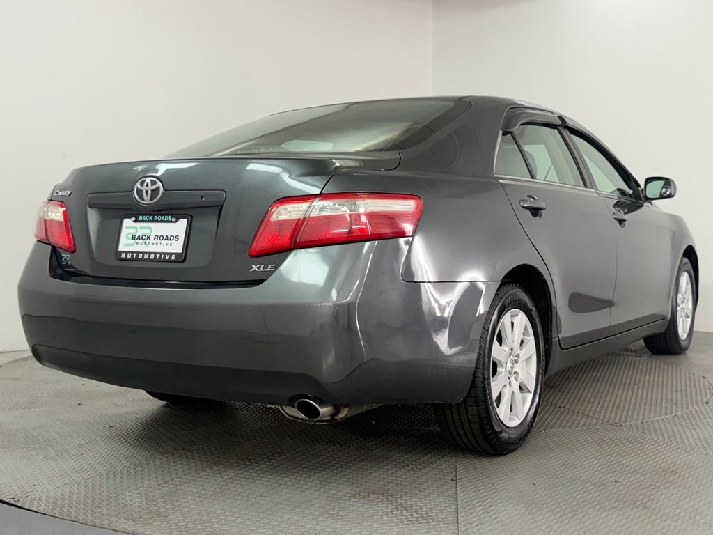 Used 2009 Toyota Camry SE FWD image 9