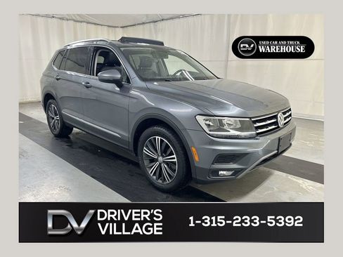 Used 2018 Volkswagen Tiguan SEL AWD/4WD image 1