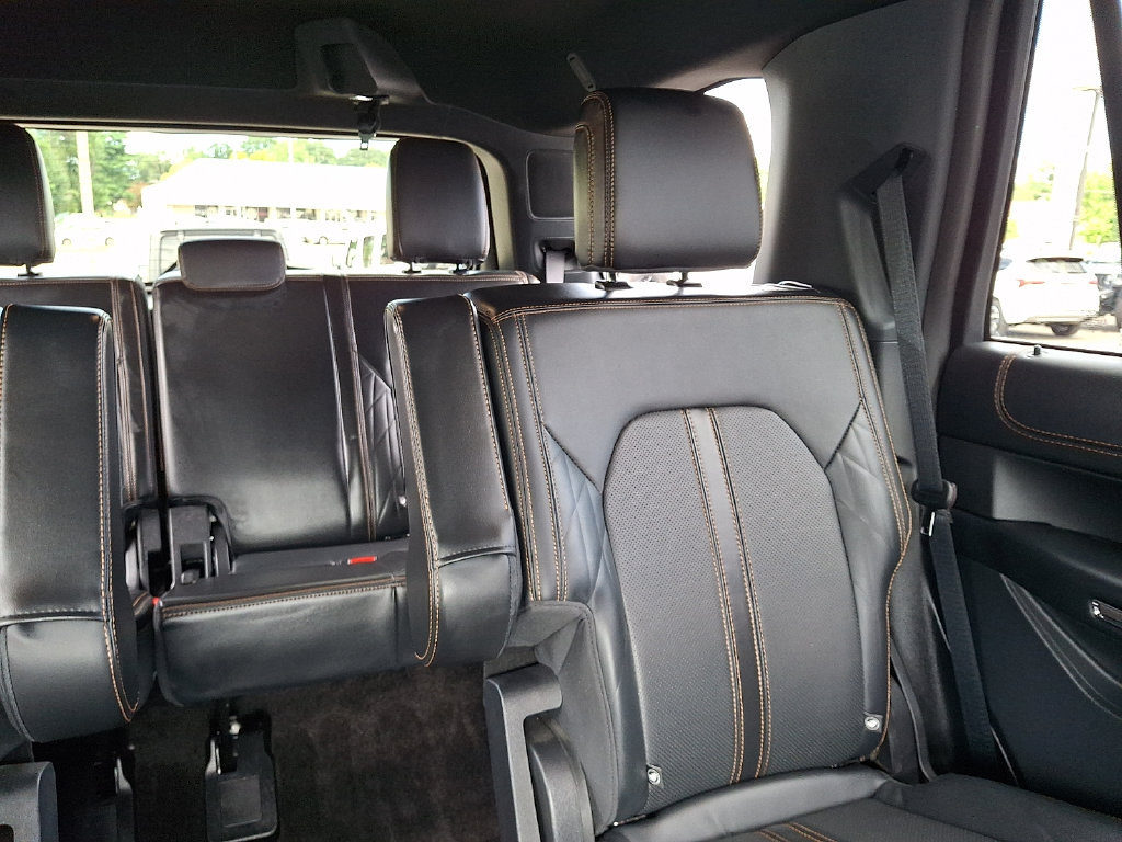 Used 2022 Ford Expedition Platinum AWD/4WD image 21