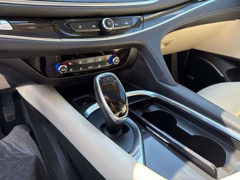 Used 2018 Buick Enclave Premium w/ Experience Buick Package image 16