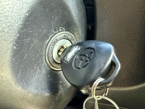 Used 2018 Toyota 4Runner TRD Off-Road Premium w/ Convenience Package image 21