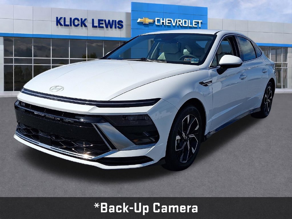 Used 2025 Hyundai Sonata SEL FWD image 3