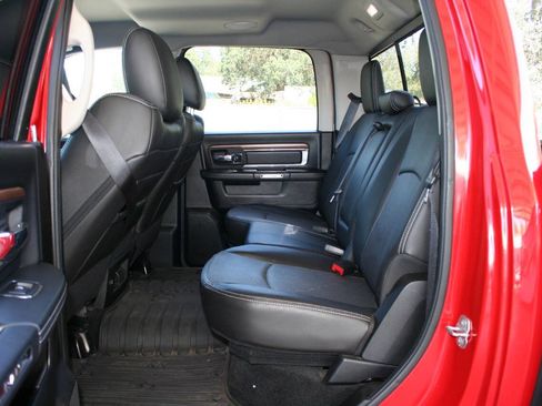 Used 2014 RAM 1500 Laramie RWD image 25