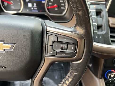 Used 2021 Chevrolet Suburban High Country w/ Premium Package AWD/4WD image 30