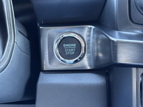 New 2026 Ford F250 Lariat w/ Black Appearance Package image 20