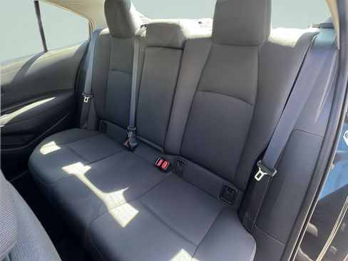 Used 2022 Toyota Corolla LE FWD image 9