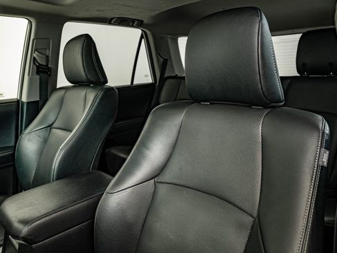 Used 2019 Toyota 4Runner Limited image 32