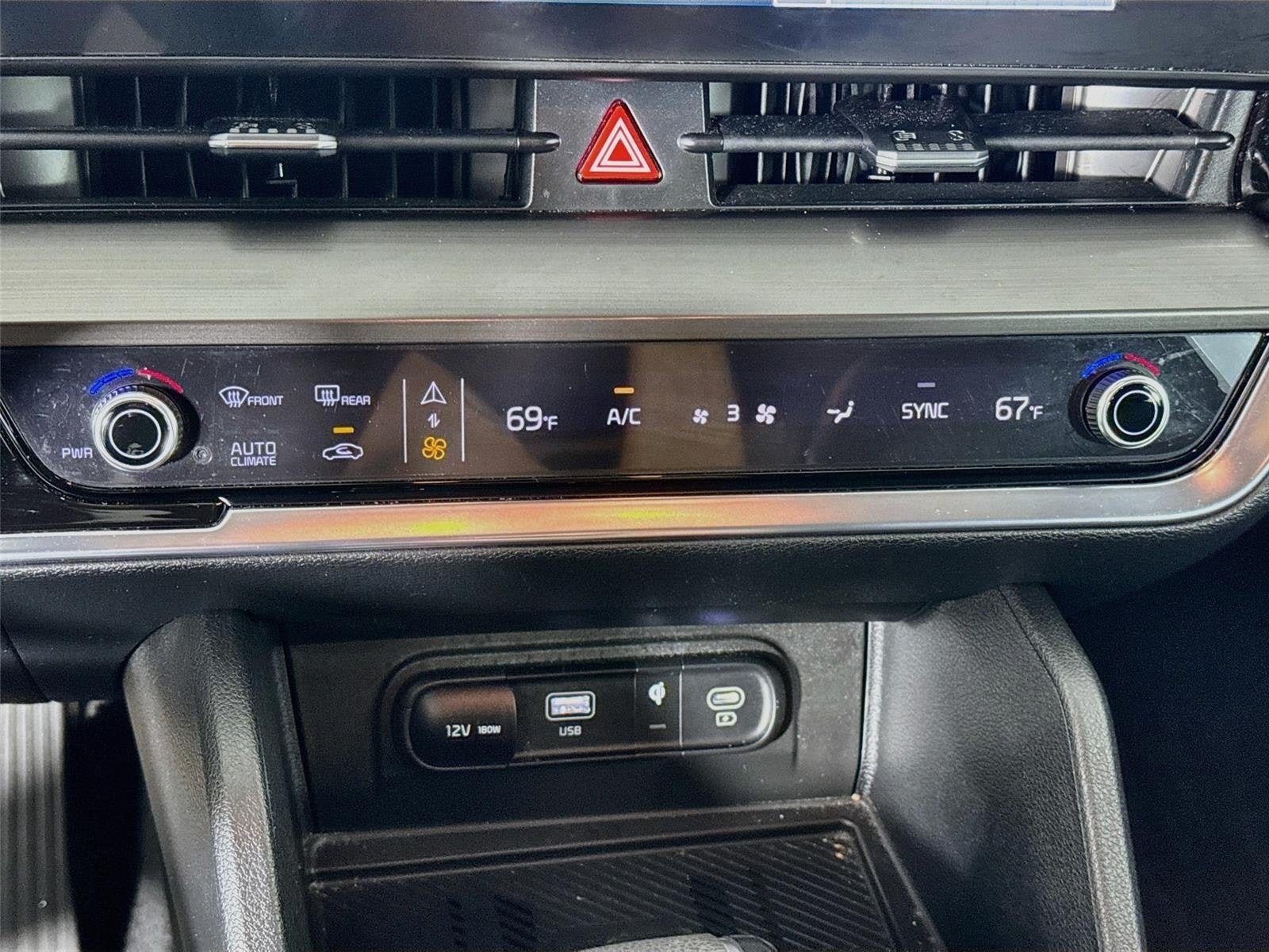 Certified 2024 Kia Sportage EX FWD image 17