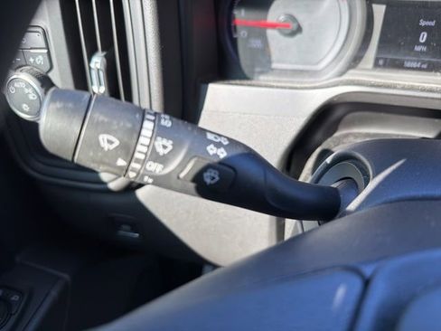 Used 2021 Chevrolet Silverado 1500 Custom image 18