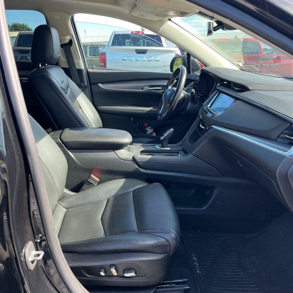 Used 2019 Cadillac XT5 Luxury AWD/4WD image 11