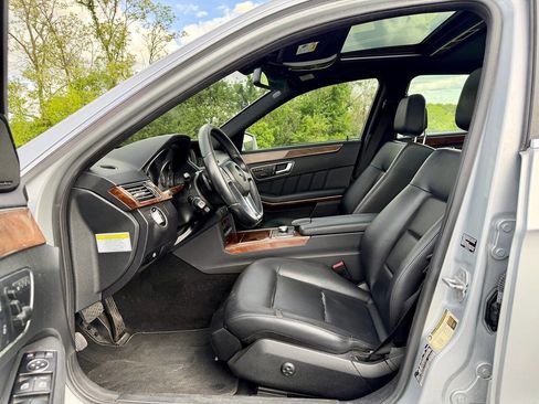 Used 2013 Mercedes-Benz E 350 4MATIC Sedan image 20