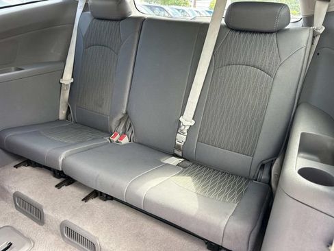 Used 2014 Chevrolet Traverse LT FWD image 20