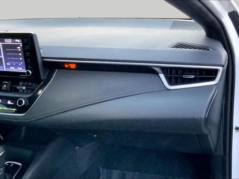 Used 2022 Toyota Corolla SE FWD image 18