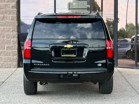 Used 2020 Chevrolet Suburban LT AWD/4WD image 9