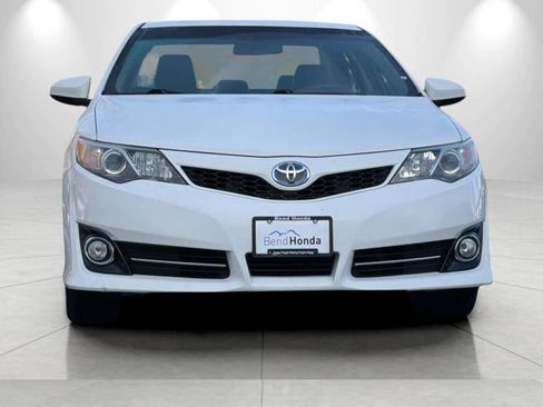 Used 2014 Toyota Camry Hybrid image 10