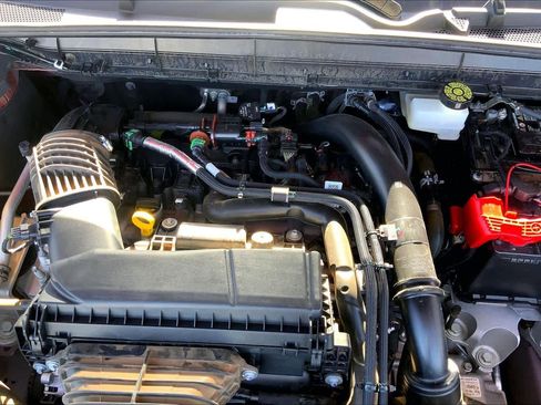 Used 2025 Lincoln Nautilus Reserve image 32