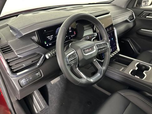 Used 2024 GMC Acadia Elevation FWD image 11
