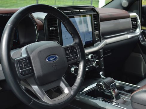 Used 2021 Ford F150 Lariat image 29