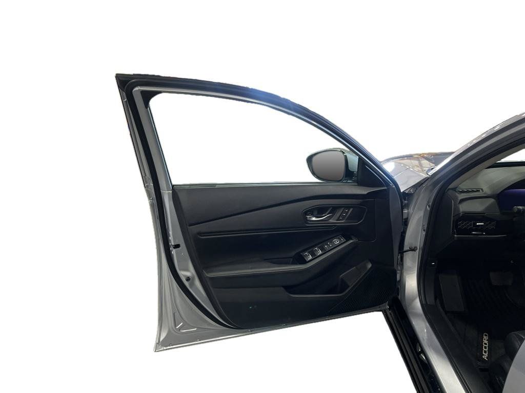 Used 2025 Honda Accord Touring image 18