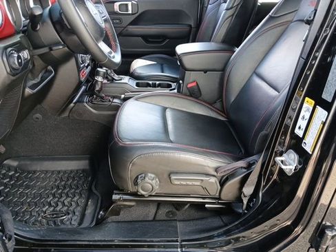 Used 2018 Jeep Wrangler Unlimited Rubicon image 35