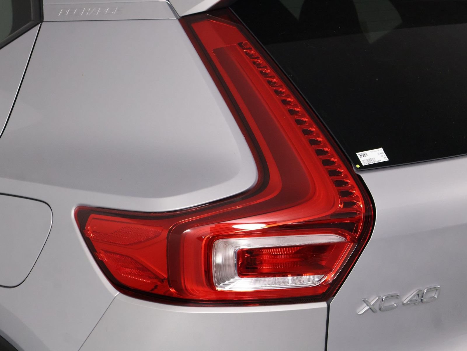 Certified 2023 Volvo XC40 Recharge Core w/ Protection Package Premier AWD/4WD image 18