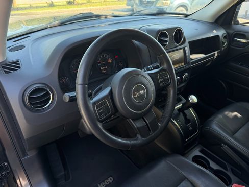 Used 2015 Jeep Patriot High Altitude image 28