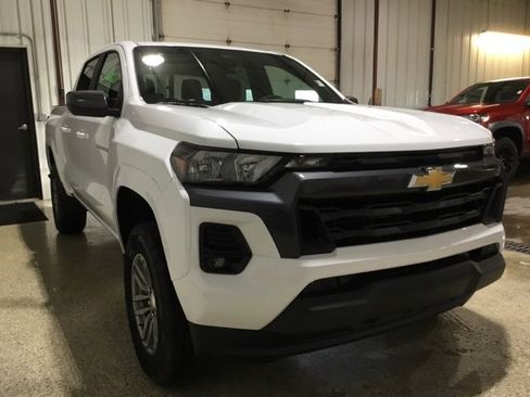 New 2024 Chevrolet Colorado LT w/ LT Convenience Package II image 5
