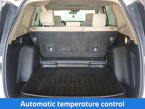 Used 2018 Honda CR-V EX image 11