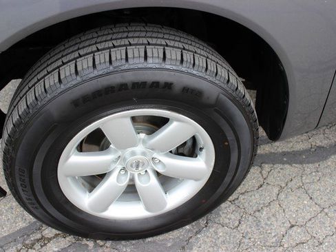 Used 2015 Nissan Titan S w/ S Popular Equipment Package image 3