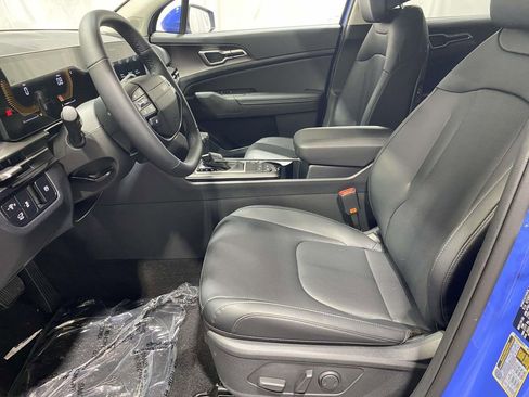 New 2026 Kia Sportage EX FWD image 16
